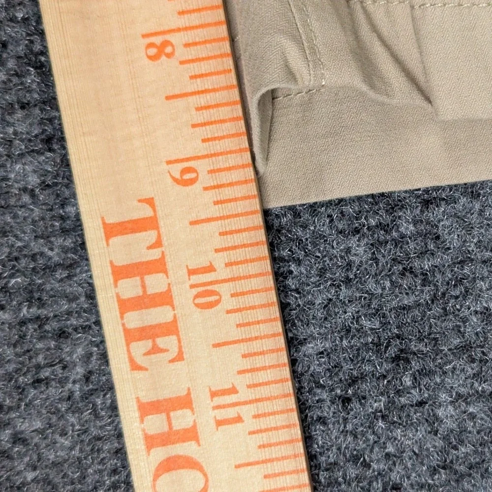 Eddie Bauer Travex Mens Khaki Tan Stretch Hiking‎ Shorts Mens Small 11007042